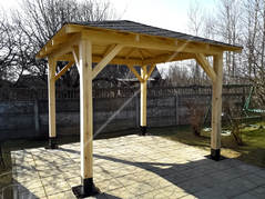 Четырехскатный квадратный навес для сада