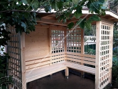 Садовая пергола с лавкой 2х2 м